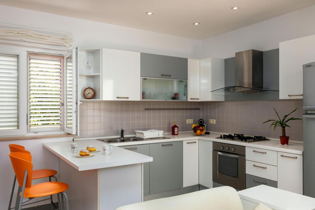 Appartement One-bedroom Albis With Balcony And Parking In