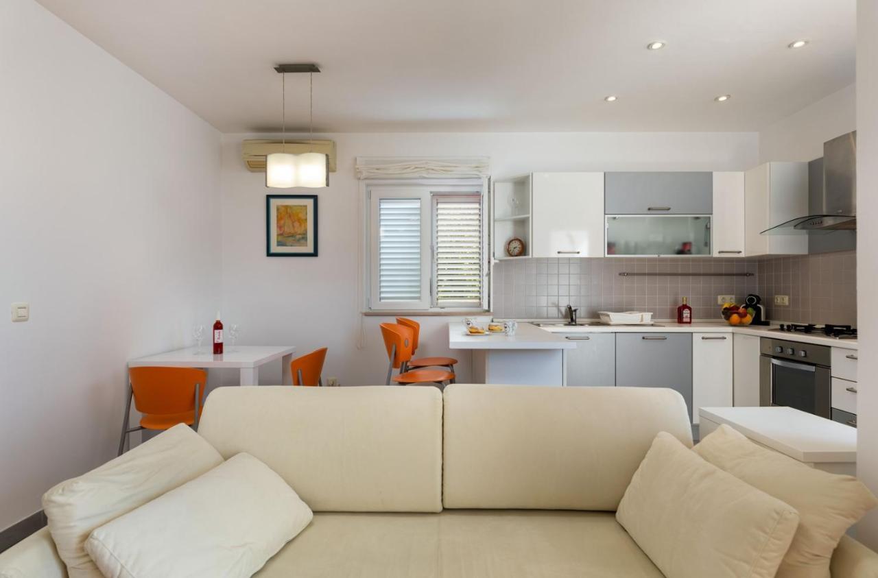 Apartment One-bedroom Albis With Balcony And Parking In Rovinj