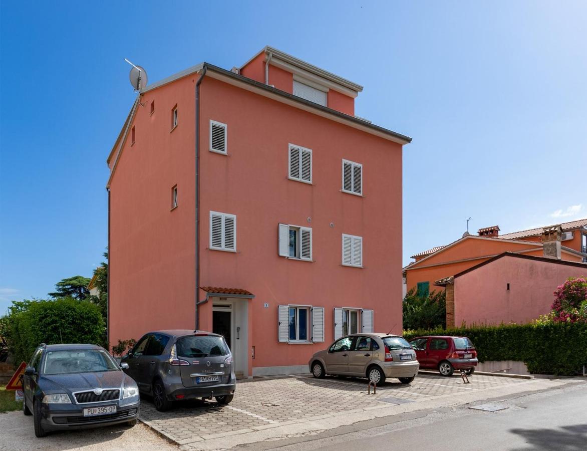 One-bedroom Albis With Balcony And Parking In